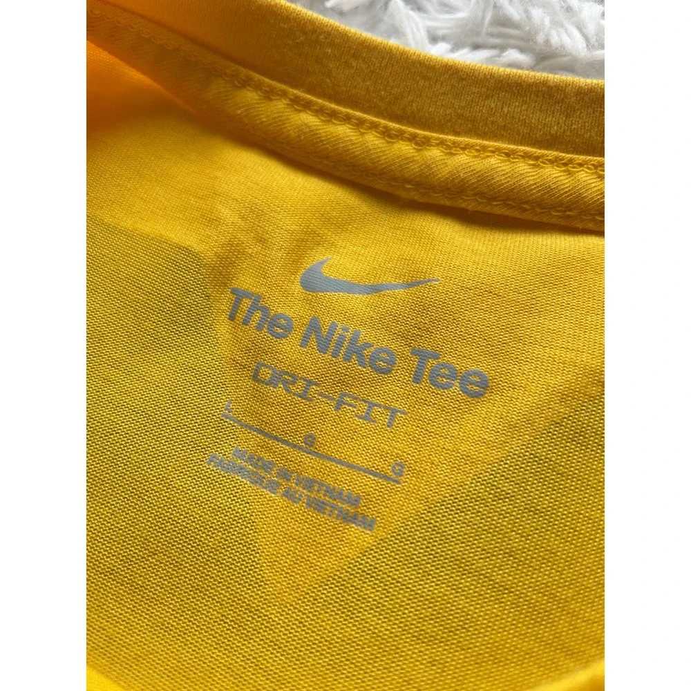 Nike Dri-Fit Jordan University of Michigan Wolverines T-Shirt